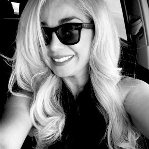 Meet your Posher, Sandra